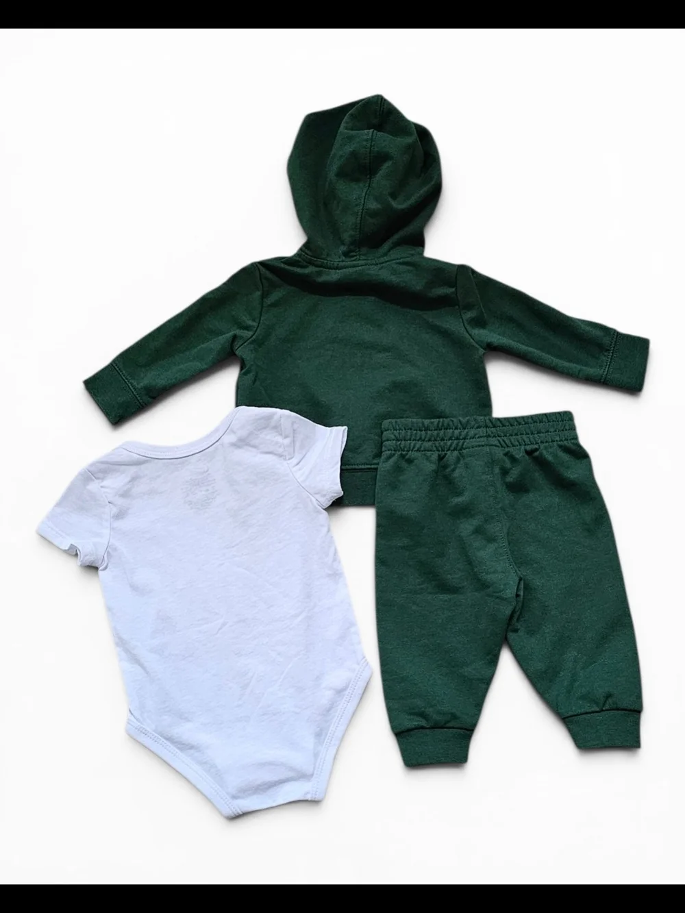 Nike Baby 3-Piece Green Tracksuit Set 3M - Picture 4 of 5